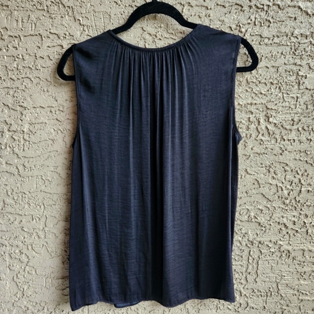 Jennifer Lopez Black Blouse Gold Grommets Size Medium - Picture 3 of 11